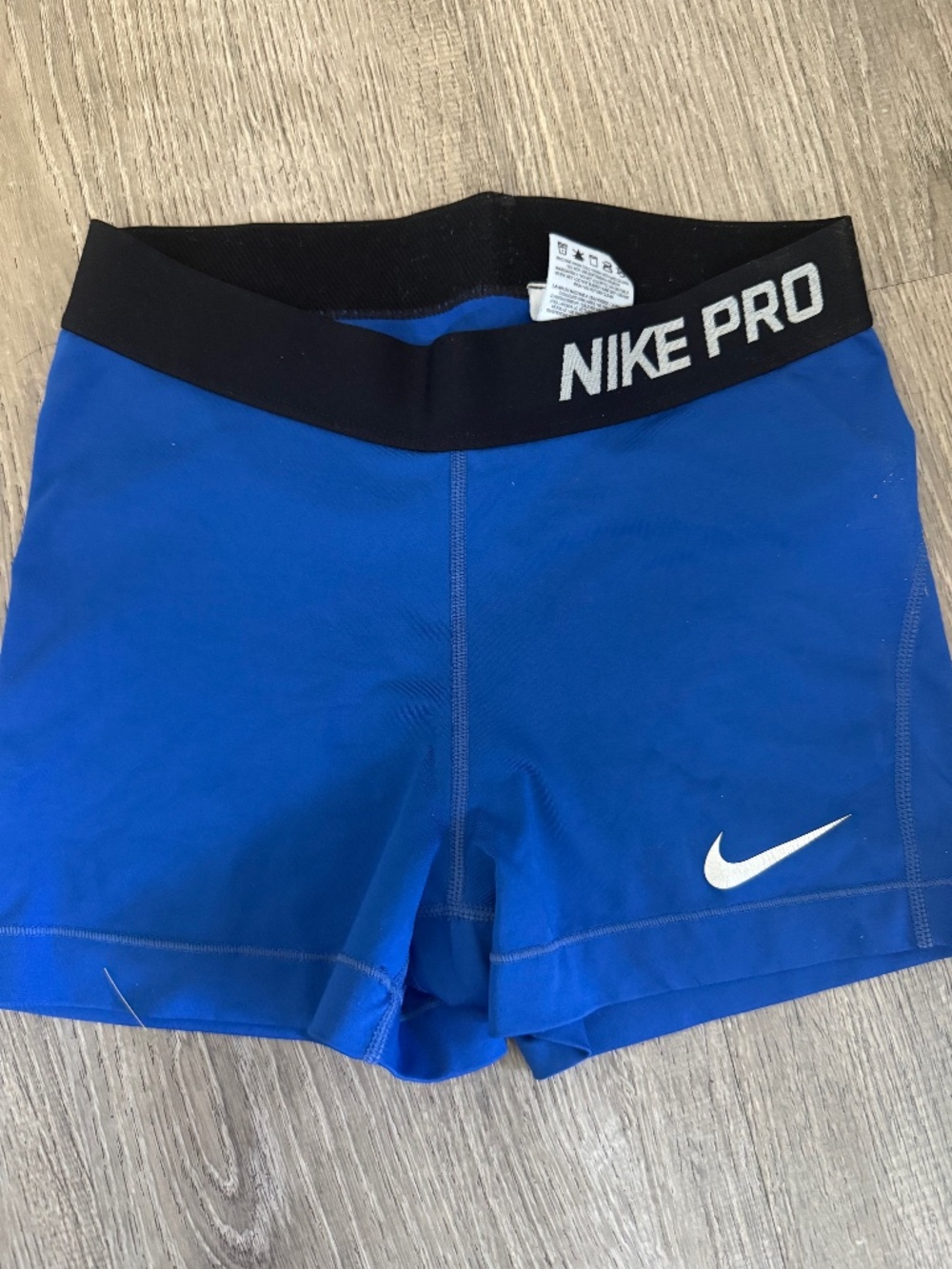 Nike Pro biker shorts - Size small